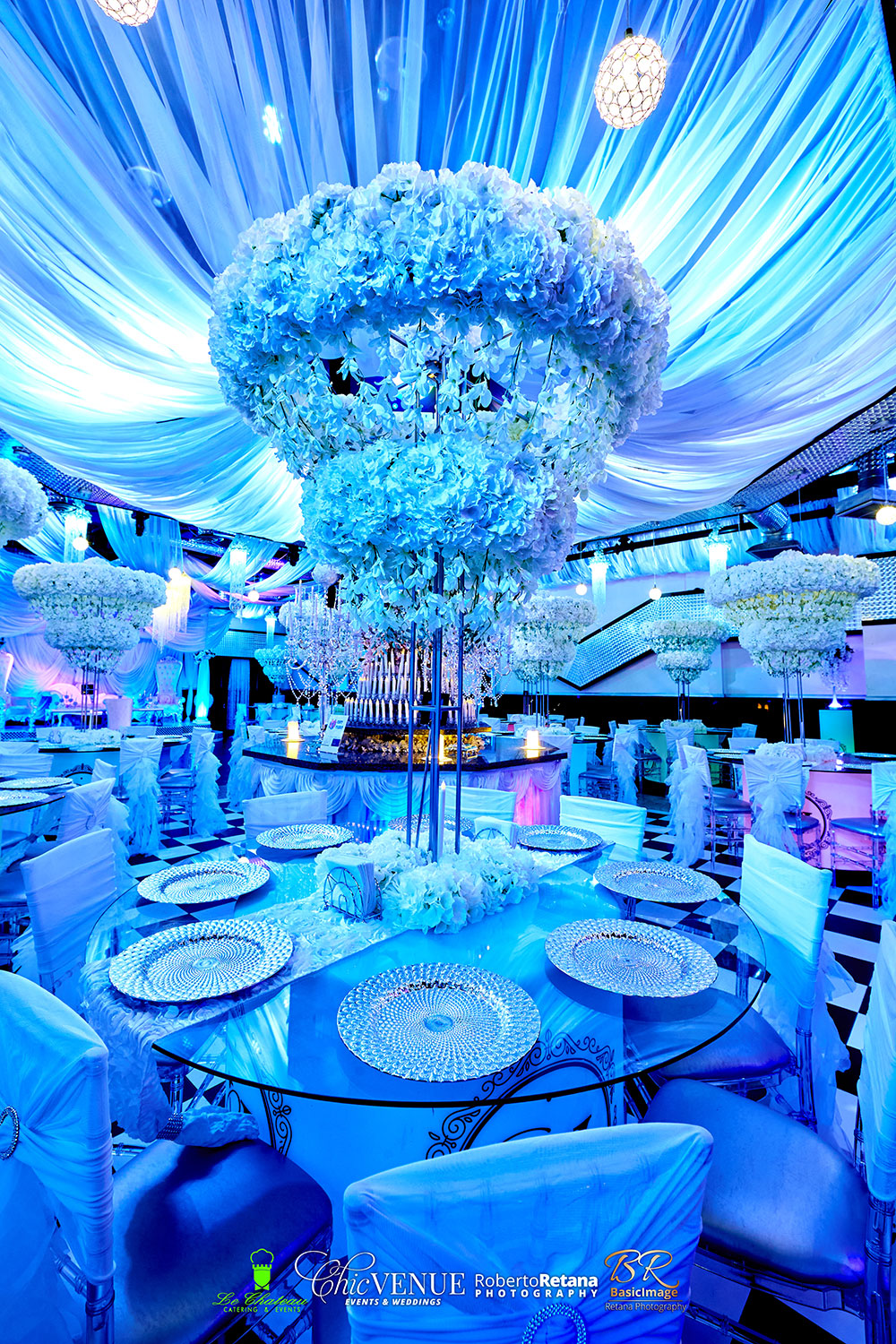 Chic Venue gifts area gallery photo 2