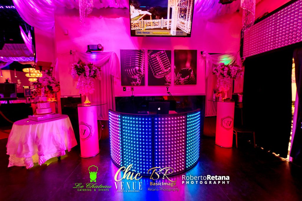 LED-illuminated luxury bar at Chic Venue